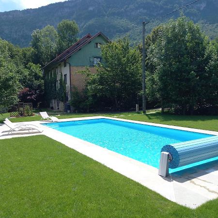 Bed and Breakfast La Clairiere Du Moulin Lepin-le-Lac Екстер'єр фото