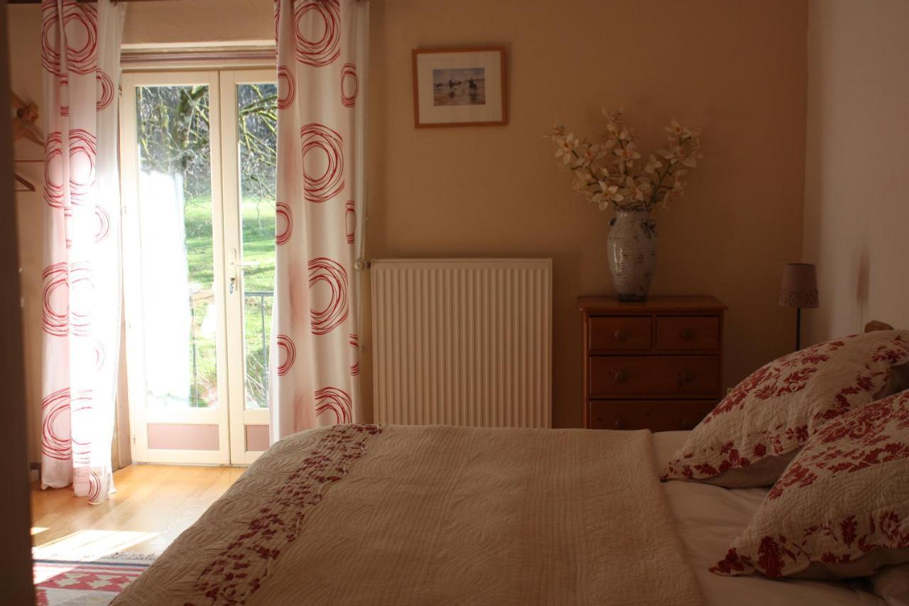 Bed and Breakfast La Clairiere Du Moulin Lepin-le-Lac Екстер'єр фото