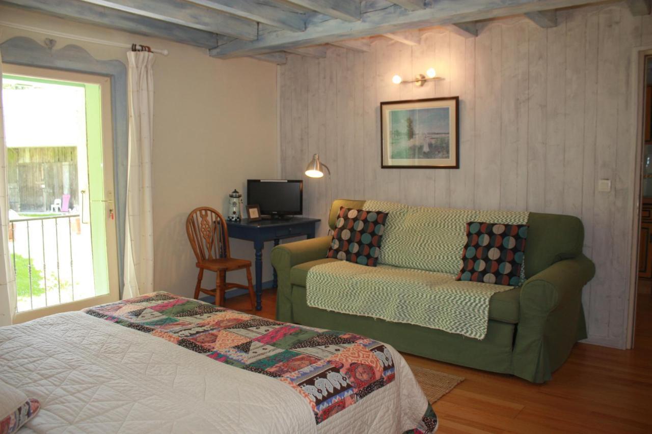 Bed and Breakfast La Clairiere Du Moulin Lepin-le-Lac Екстер'єр фото