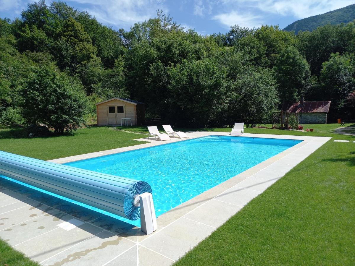 Bed and Breakfast La Clairiere Du Moulin Lepin-le-Lac Екстер'єр фото