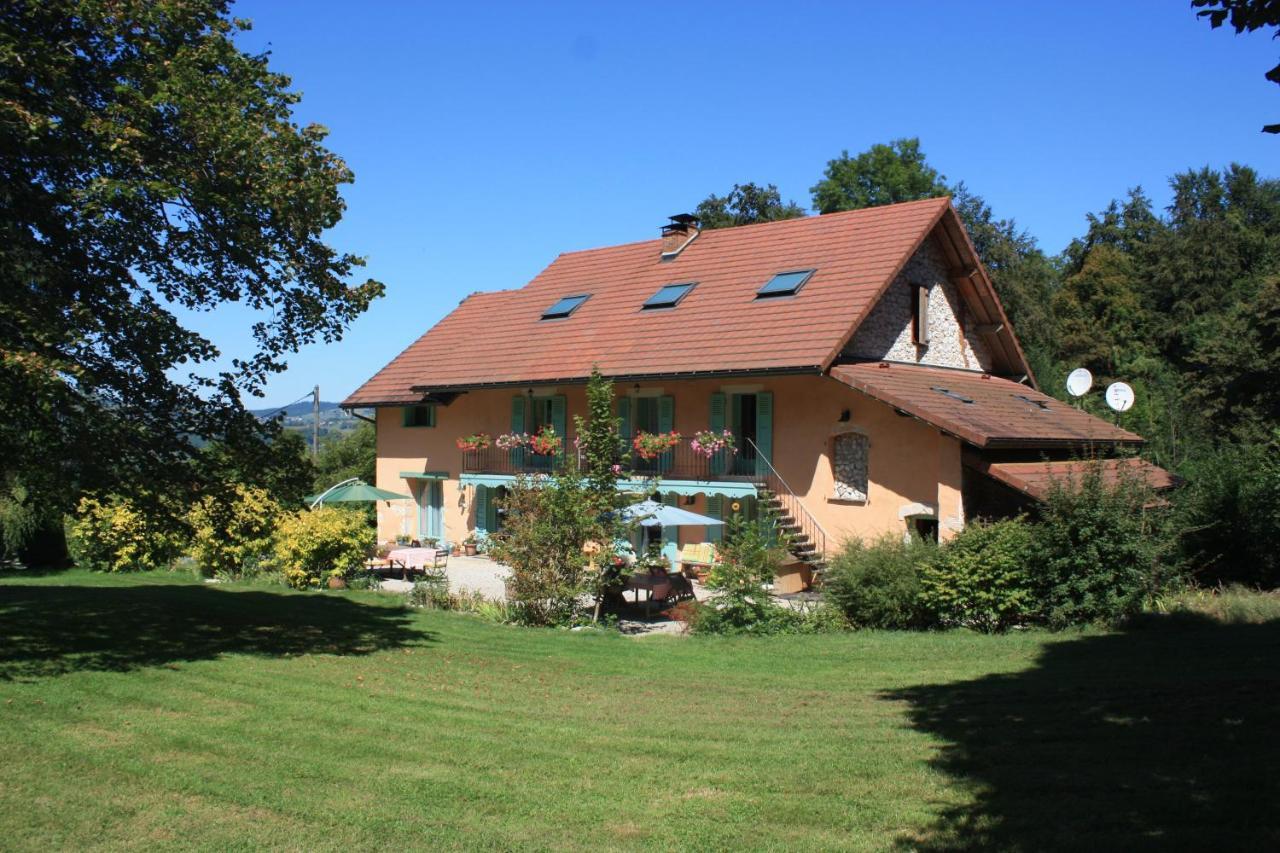 Bed and Breakfast La Clairiere Du Moulin Lepin-le-Lac Екстер'єр фото